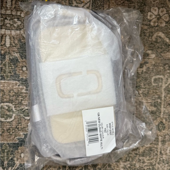 Marc Jacobs White and Silver Crossbody Bag - Picture 2 of 4